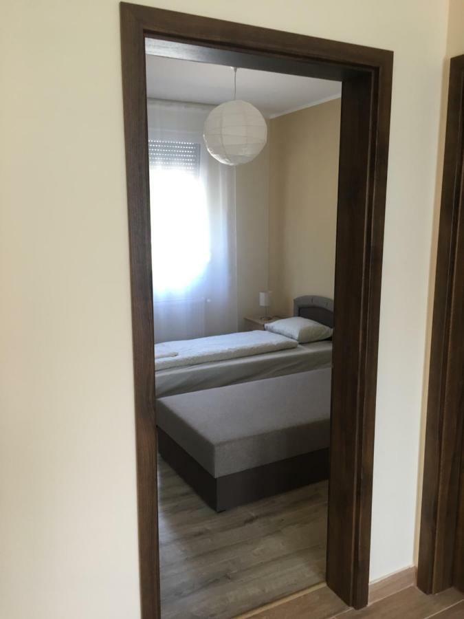 Konrad Apartman Villa Balatonmáriafürdő Eksteriør billede