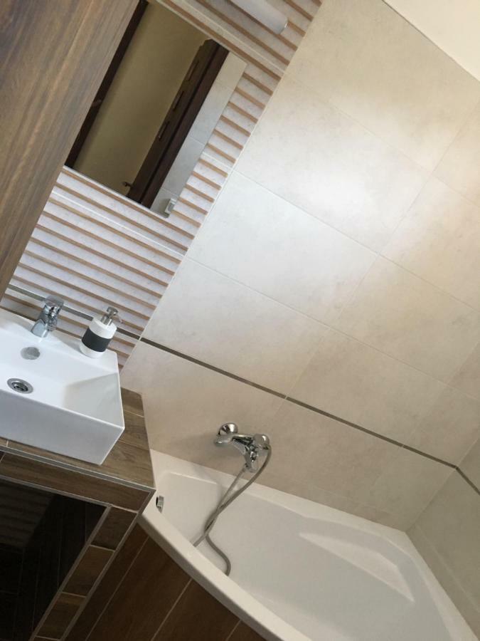 Konrad Apartman Villa Balatonmáriafürdő Eksteriør billede